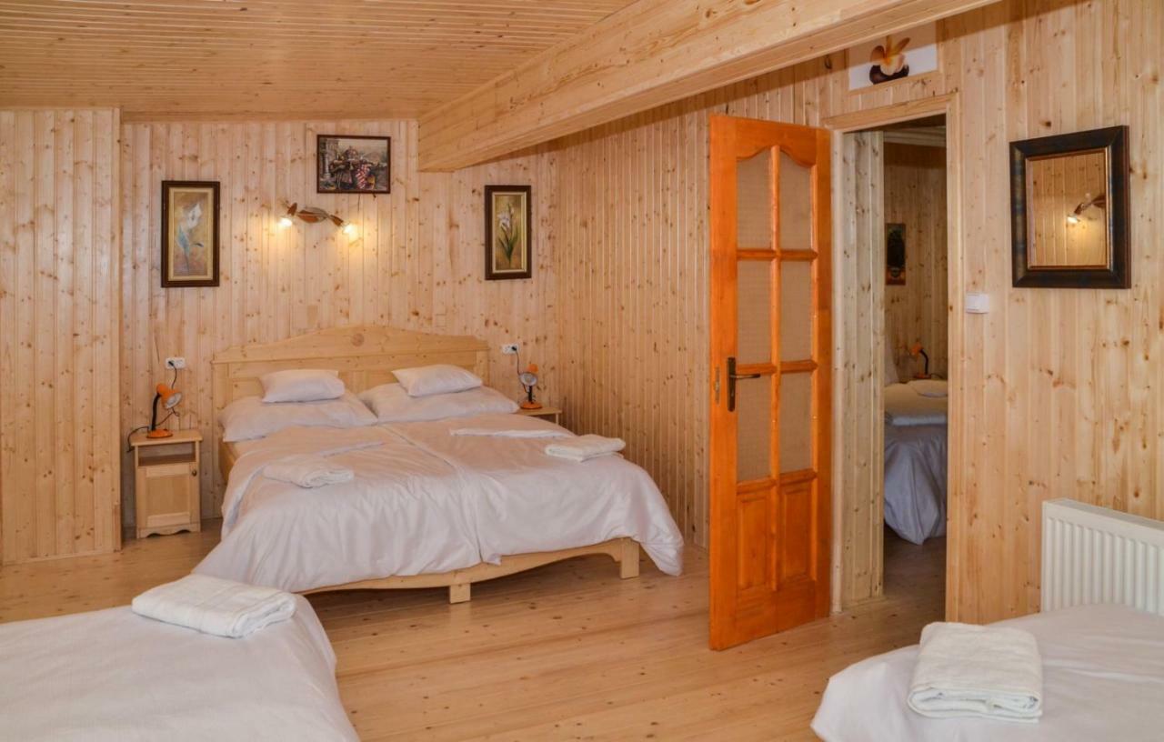 Malom Apartman Derekegyhaz Eksteriør billede